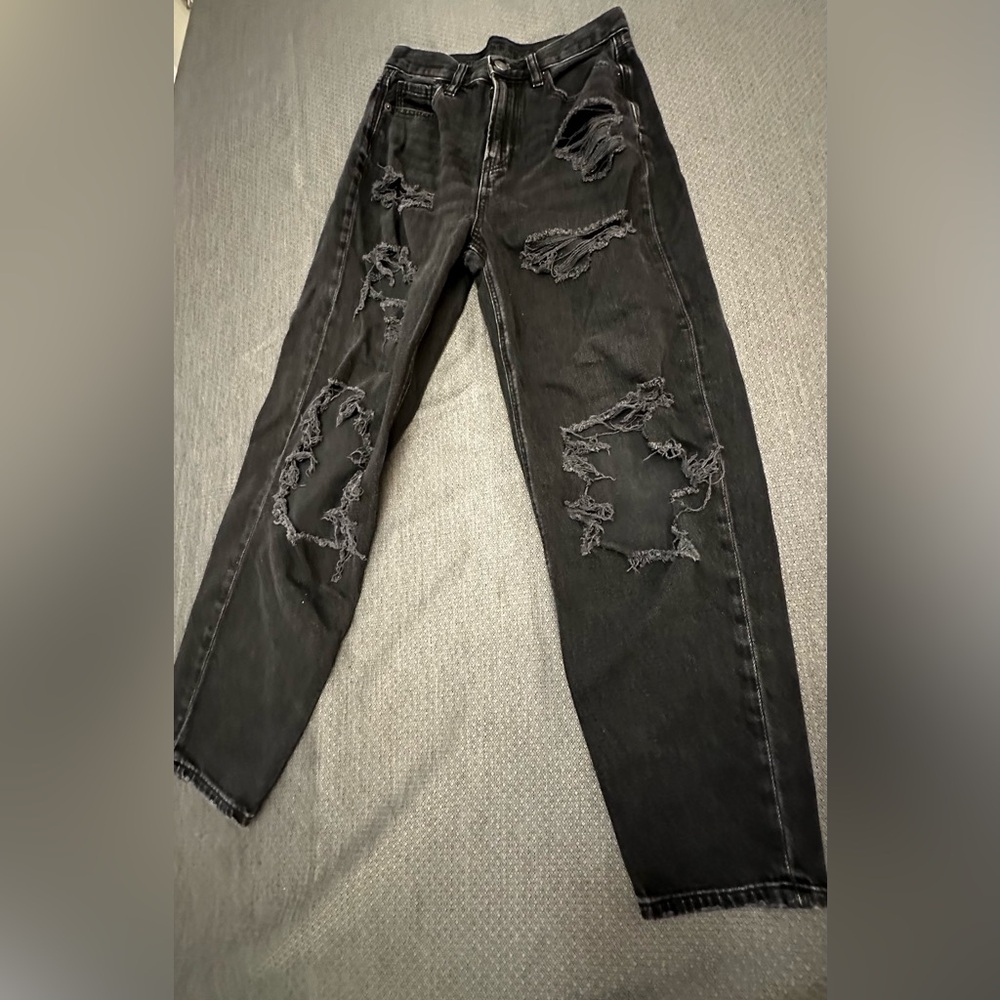 American Eagle black distressed jeans